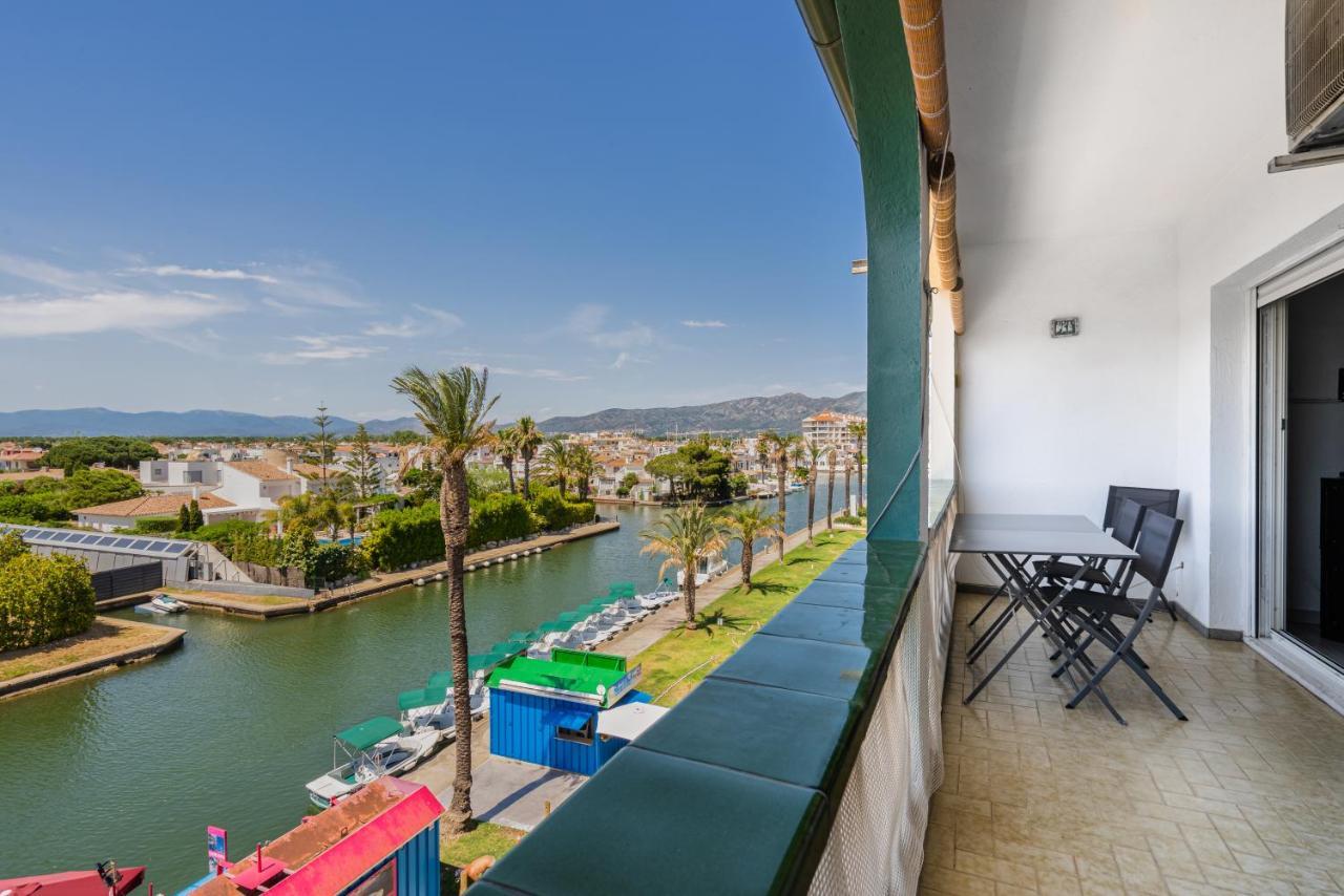 Apartamento WELCS en el centro de Ampuriabrava Exterior foto